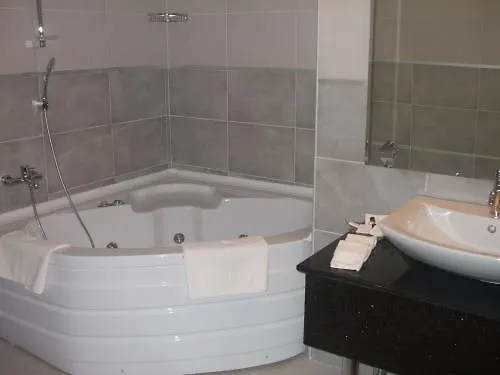 Dragos Restaurant 호텔