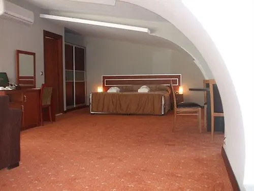 Hotel Dragos Restaurant 3*